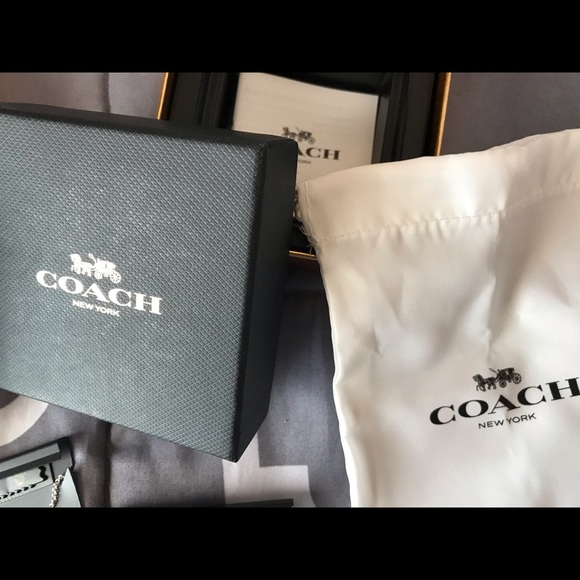 Coach Open Circle Stone Necklace & Earrings Silver - Picture 3 of 5